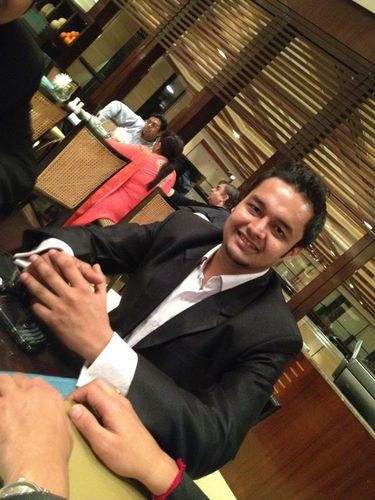 Investment Banker, Professor, Cricketer, Tattoo-lover, Travel Enthusiast and a Foodie

on Koo : https://t.co/v2h7ZI9Hme