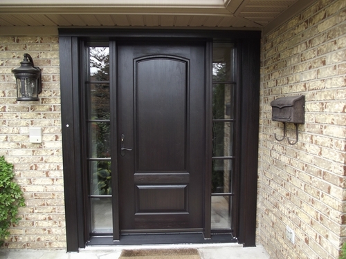 Beautiful Entry Doors for residential homes in Greater Toronto Area. Fiberglass, Vinyl, Steel, ACCOYA wood. Call us (416) 800-7737 for free in-home quote.
