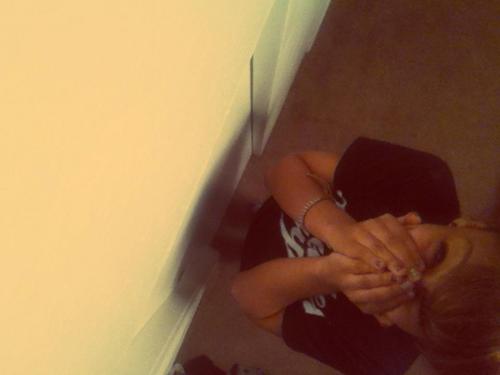 Idk , Justt Follow meeeee . lol 3