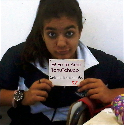 14 Anos... Vivo a vida tão intensamente,não vejo maldade é só curtição.
Quando a gente ama não vemos defeito...
Eu sou a dona do coração @luisclaudio95