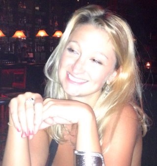 chelseamacgreg's profile picture. 2 legit 2 quit