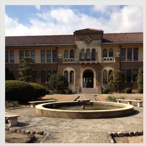 kcfestival2012's profile picture. 神戸女学院、大学祭実行委員会です‼今年は10月26日・27日に岡田山祭が開催されます(o^^o)実行委員一同頑張りますので、是非起こしください♪♪活動内容ツイートするので、フォローお願い致します☆