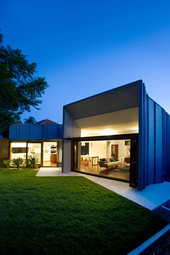 We are an ONLINE MAGAZINE with articles all about home design, construction and landscaping. Also see our BUSINESS DIRECTORY for industry professionals.