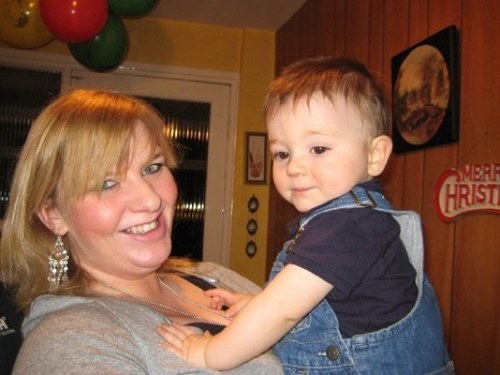 LoubloLouise's profile picture. I speak 3 languages- english, profanity and sarcasm