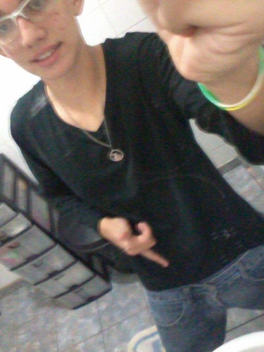 taa no jeito de andar , ta no jeito de viver , ngm pode mudar , é meio jeito mlk de seeeeer ♫
