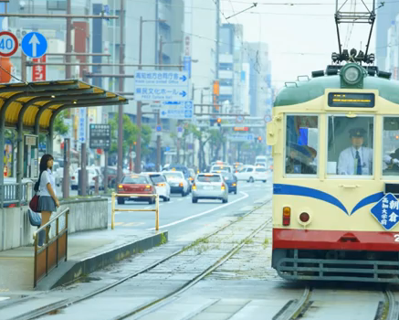 AeLL.阪神、車、バイク、大好き、♂です。 2010.6/16.少年サンデー。 愛ティンIN高知、あらあら〜来てたのぉ〜、しっしらなかったぁ〜。一生の不覚。 左電停、エンジェル降臨。 すまほ、最近、買ったが使い方なれんぞねぇ〜。 調子の悪いPCのみなので、突然現れては消えます。