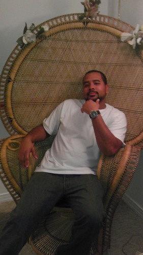 Shahtruth's profile picture. 