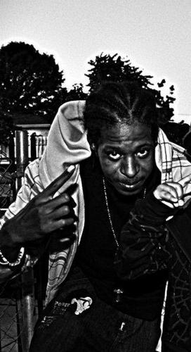 knight_2's profile picture. im a compton raised producer tryin ta get in where i fit even if i gotta take yo spot #thegamedontwaitsowhyshouldeye