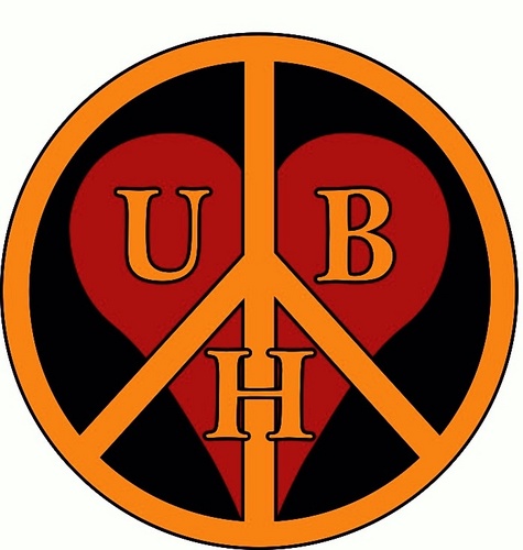 Uke Box Heroes (America's Favorite Ukulele Cover Band) features the husband & wife duo: Miracle Laurie & Christopher May ~ Peace, Love & Ukuleles ~