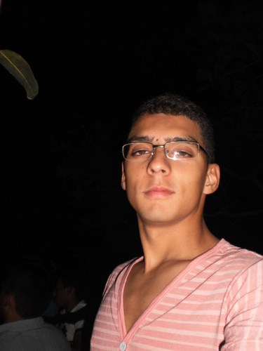 weslenQ's profile picture. Tô relendo minha vida, minha alma, meus amores Tenho amigos que não sabem o quanto são meus amigos. Não percebem o amor que lhes devoto e a absoluta necessidade