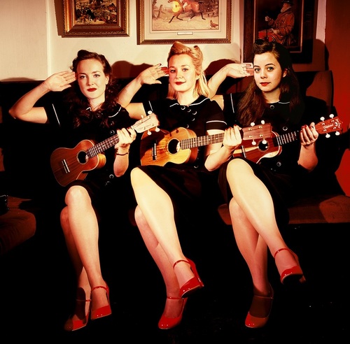 3 gals, 3 ukes, ALL the best tunes from the 20s, 30s, 40s and 50s sung in perfect three-part harmony.