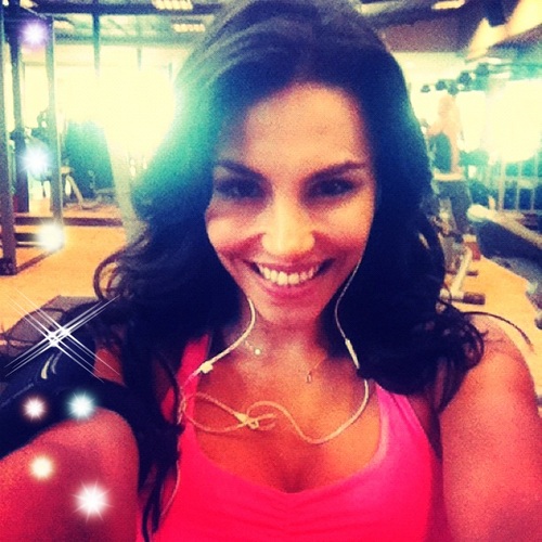 @melfronckowiak To aqui pra provar o tamanho do meu amor por você! Por voce eu cheguei ate aqui e por você eu vou ate o fim,minha latina.♥ Latina do Pedro.#MelF