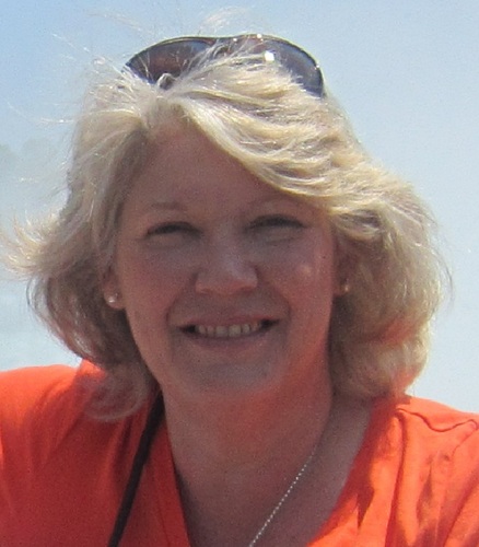 Passionate artist, gardener,educator and creative thinker. Most important....MOM!