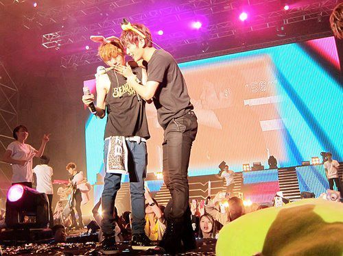 ผมเคยเป็นบอทที่ดี  ขอบคุณที่อยู่กับผมมาตลอด4เดือนนะครับ อันฟอลผมได้นะ(เปิดบอท27/5/55)