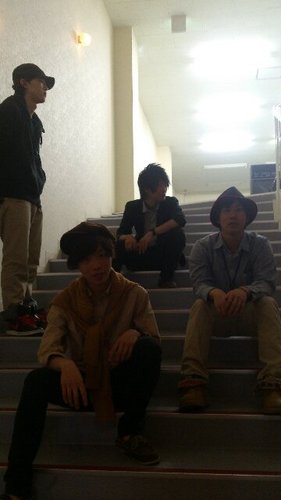 SRH__Ba's profile picture. 千葉県を中心に活動している、share rock home'sっていう バンドでベースやってます！バンドやってる人、好きな人と仲良くしたいです。あと、L'Arc～en～Cielとビビアンと、ワンピースと、チョコレート好きな人もお願いします(笑)皆さんよろしくお願いしまーす(^^)d