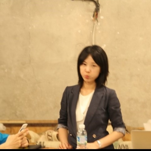 gurumgurum's profile picture. 공정 미술-  Director of  A company / from 아티스트팬클럽 / 그리고 Alley co-founder