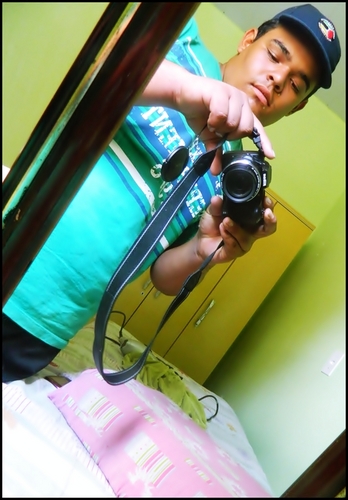 Mi Adiciona no orkut
http://t.co/Ve4cIRczrr