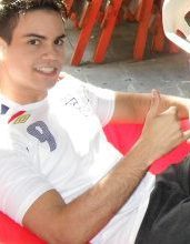 Publicitário, Marketeiro, Facilitador de Marketing, são paulino de coração, e cinéfilo nas horas vagas.