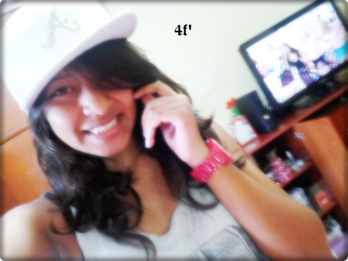 :D amooO queem me amaa foda-see quem me odeiia :p USHUHAHUAS'