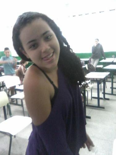 - Oi , ciuementa , canceriana , namorando , siis @Joyce_abrante , fiel da @_IsaabellaG  , amo demais meu namorado ♥ http://t.co/cUbjn57t5H