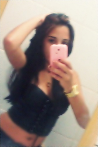 Ela é top de linha, Esbanja elegância e glamour * ♪♫ * [...]