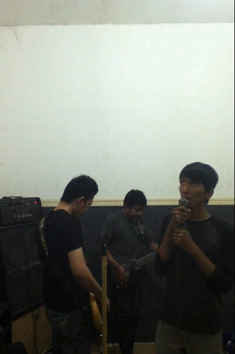zenobia_twit's profile picture. Zenobia is Pop Alternative band from Samarinda,Indonesia. The member is @maliknow as Vox• Miko as Guitar•  Ady as Bass• Felix as Drum