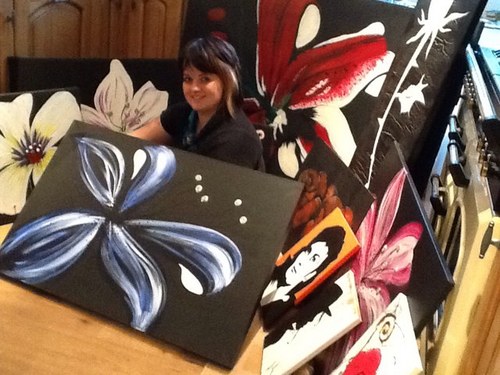 ShinyArtThings's profile picture. Photography, Canvas Art, Jewellery made by me!