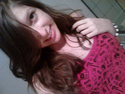 Carol,15,#Gêminiana,Feliz mesmo com todos meus defeitos,Imperfeita,#Fotogênica,Doida,Apaixonada..Bora?  Follow me?