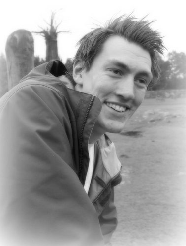 SteinFardal's profile picture. 99% of the time my brain is thinking blah, meh, why, huh, WTF, food and computers. The other 1% i’m usually asleep.