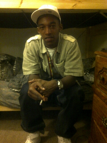 young gutta nigga but really just tryna stack me some paper up.