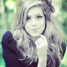 Para Todos que é Fãan Da ALice Albuquerque da Novela Rebeldes BR . Segui Que eu sigo devolta ;)