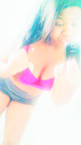 shineyy_badd's profile picture. I'm me..period point BLANK!!