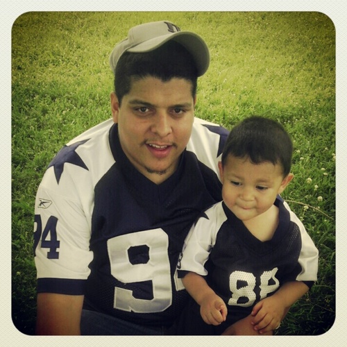 Gilbertrdz03's profile picture. 