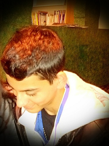 Hey :D Lol guy's that's me michael hacke'r that's my name lol one thing i need to say :/ :D i love twitter and facebook :)