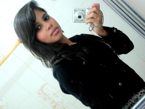 Quem Se descreve  , Se Limita ||
