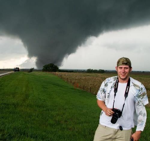 Cackalacky Chaser: OIF III veteran, Storm Chaser, Systems Administrator, Father.