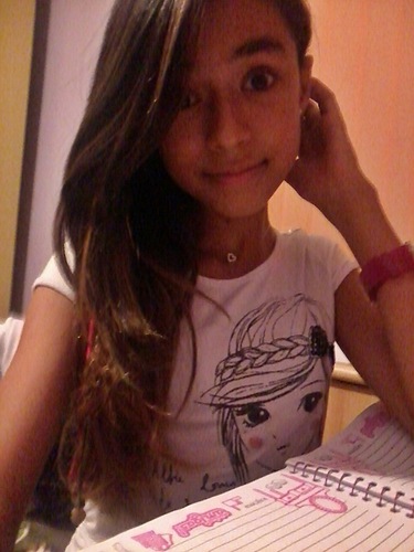 Intão dexa ser do jeito que eu sei que é bom pra mim, não ligo se acha bom ou ruim,sigo minhas regras goste ou não , só importa se vier do coração  ♫♪