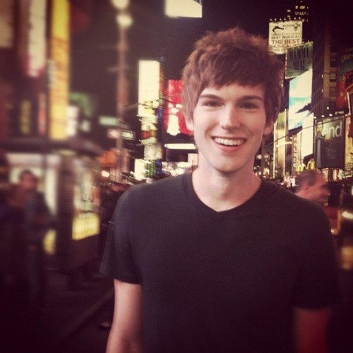 Sitio Oficial de Tanner Patrick en México. // Official page in México dedicated to Tanner Patrick.