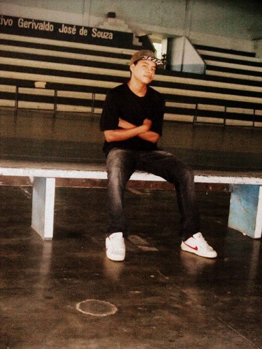 SKATEBOARDER STREET.
/ @TEAMATTACKCREW