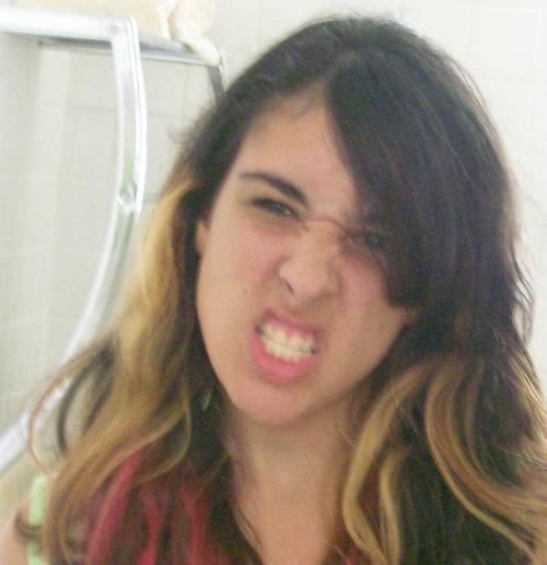 indecisa. ansiosa. milho. bolinhas. gibis. cores. designer wannabe