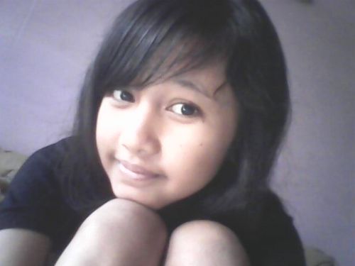 Whiendy_RhaZhu's profile picture. aNgGap SaJa sGaLa cobAan adaLah saLah saTu LangKah mEndewAsakAn diRi