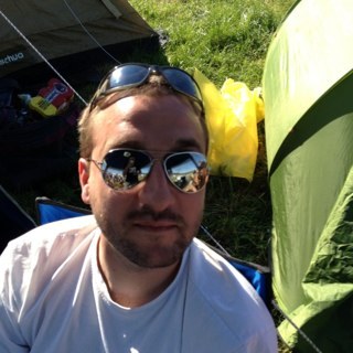 miravalse's profile picture. 