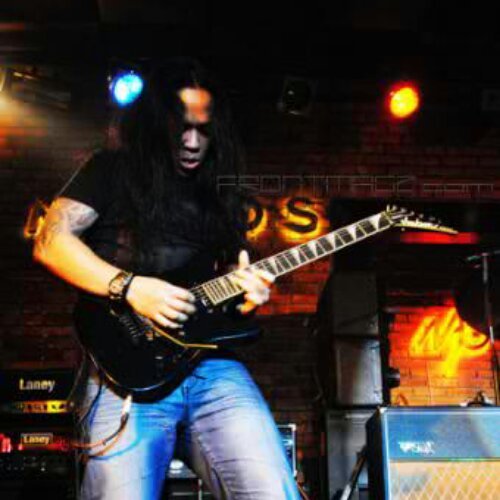 Gw gitaris Zi Factor, barengan Ezra Simanjuntak. Siang hari, sebagai ahli medis Homeopati professional. 
I'm single, straight, adventurous and Truth seeker.