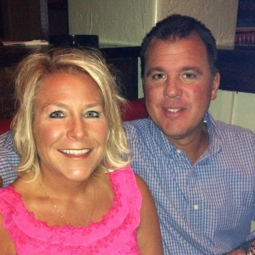 LarrySelena's profile picture. 