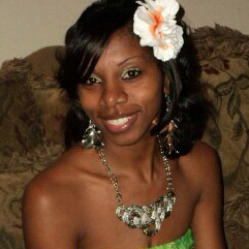 PRETTYKLACY's profile picture. 