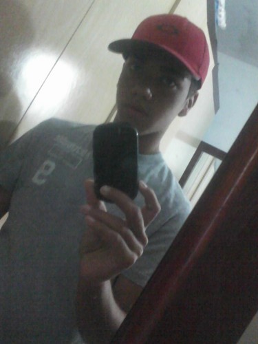 Irmãoo da @isa_vieiira ;]

Seeguee   ??