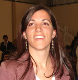 Argentinean, but also Italian! Love Italian Movies, Photography & Art. Product Manager