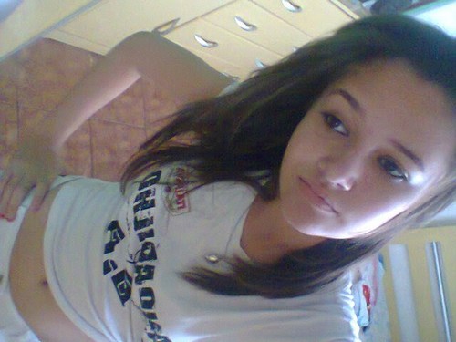 , sou da @lovetmills_ *-* e do meu @Twildersk8    hahaá :33 // minha linda te amo demais demais demais láris aqui :*