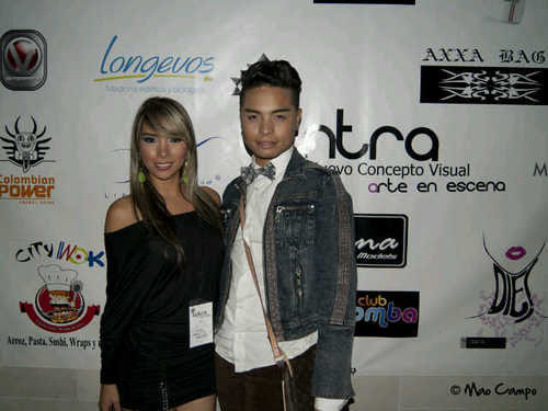 daniellohan's profile picture. Soy maquillador y preparador de reinas y de modelos en pocas palabras profesor de modelaje trabajos personalizados... puedes contar conmigo ;)