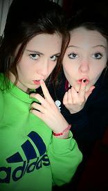 ilovetwats's profile picture. I'm Irish and therefore like POTATOES. Add me on bbm for the craic 2909F207.